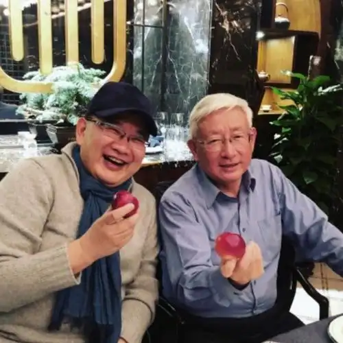 知名媒体人曹景行病逝享年75岁4天前还在更新动态