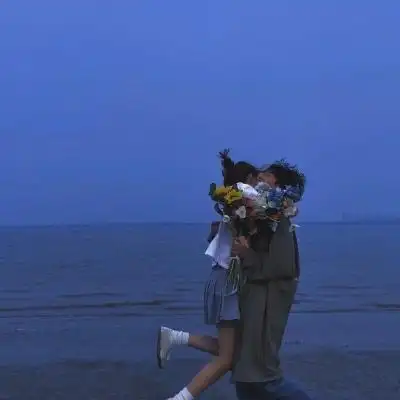 小众蓝色背景图 海鸥才是大海的_风景静物头像_我要个性网