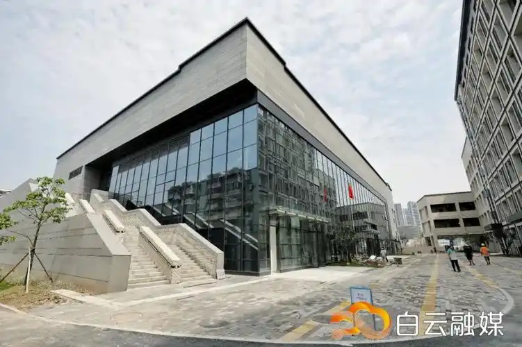 定了培英中学白云新城校区拟于10月投入使用