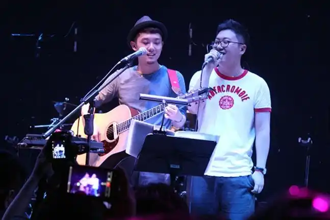 好妹妹乐队丨将云做成寄托飘向另一片风景