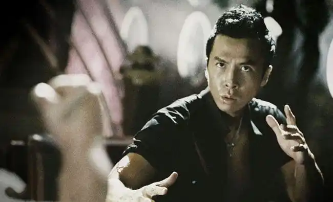 杀破狼》的隐藏结局,反派杀死了主角,却间接害死了自己的妻女|甄子丹