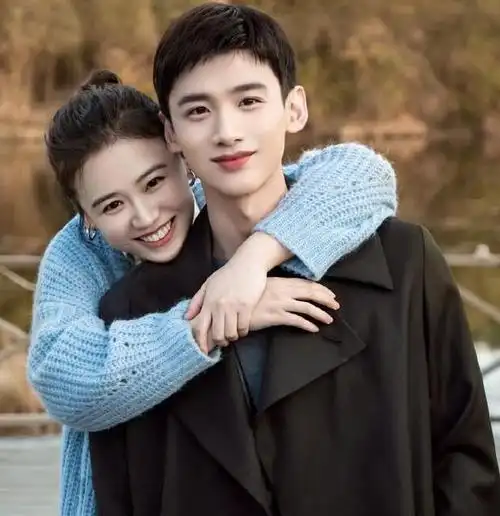 白敬亭女友是谁?