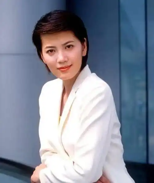 保送浙大的选美冠军沈冰曾是央视主持人后因贪念锒铛入狱