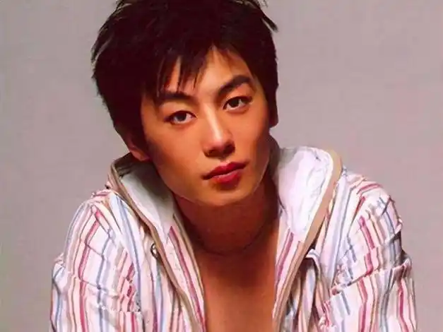 回顾朱亚文抛弃相恋七年的富家女转身爱上陈思诚女友结局如何