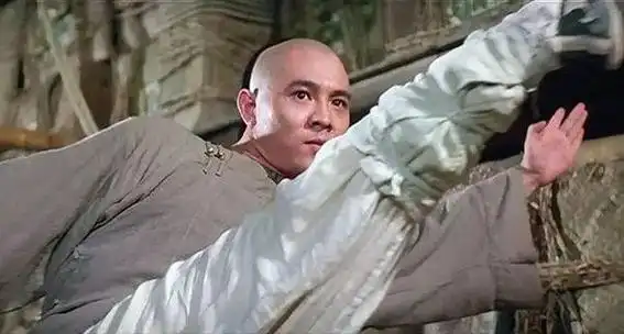 王晶新片危险,豆瓣被差评填满,"大嫂"拼了5年还是只有性感?