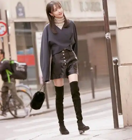 再次见证郑爽是腿精!长靴都能穿成堆堆袜,这腿一般女生羡慕不来