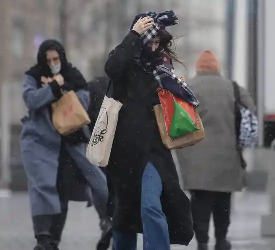 土耳其伊斯坦布尔强风天气致4人死亡