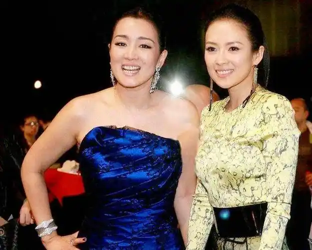 章子怡与霍启山分手16年她嫁汪峰成为二胎妈妈他39岁仍未婚