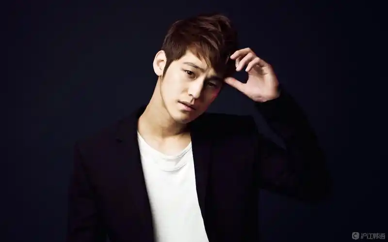 你知道这些韩国大明星们的本名吗?