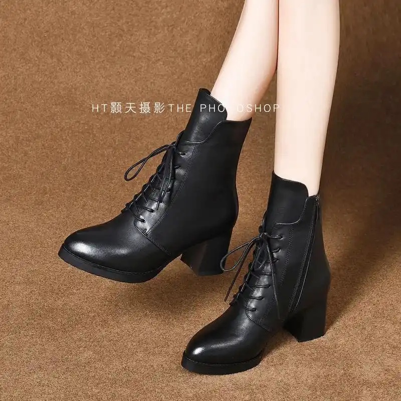 女鞋拍摄.秋冬女鞋 #女鞋拍摄 #电商摄影 #轻奢女鞋 #哎 - 抖音