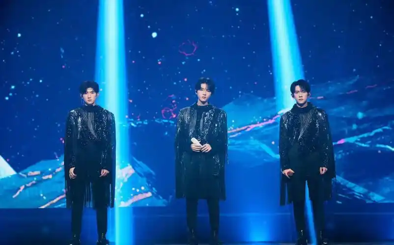 tfboys官方通知:因疫情今年不举办八周年演唱会