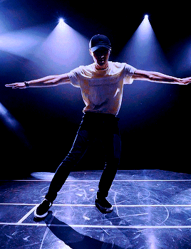 【 张艺兴/gif/禁二改】# 拿图点赞喜欢收藏别做盗图狗