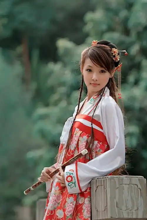 照片名称:雅致的女子23 所属相册:古装人物素材 照片名称:雅致的女子