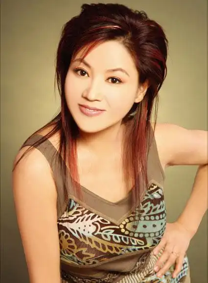 苏红(中华内地女歌手)_尚可名片