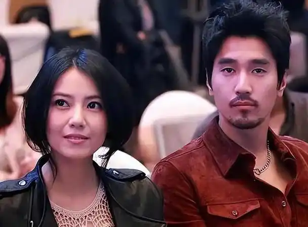 如今再看高圆圆才发现当初她和赵又廷结婚是最正确的选择