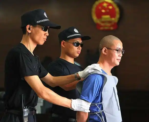 被立即押往东莞中院牛山刑场执行死刑