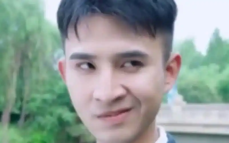 歪嘴龙王之《都市神医传说》