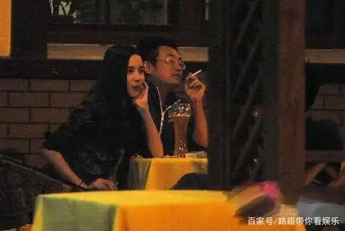 宋佳醉酒手搂黄少峰