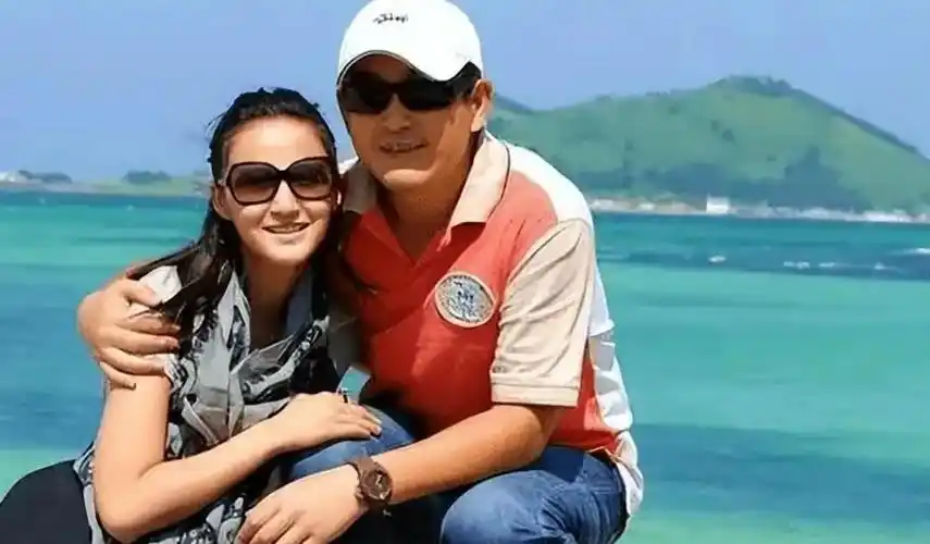 同是王志飞的骨肉,李健和张定涵的孩子,却过上了完全相反的生活