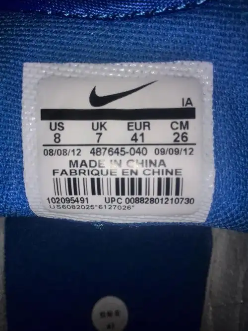 耐克鞋标一枚,在线求辨真假