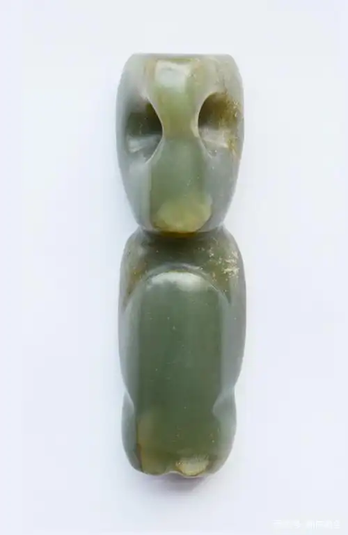 罕见的玉人,来自距今4400年-5000年前 之五 老人和孩童