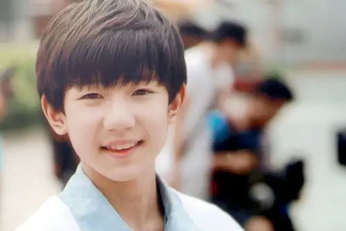 【图】tfboys王源是哪里人 其女朋友照片曝光