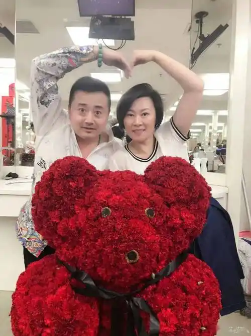 《热辣滚烫》里演贾玲妈被狂赞,嫁给《乡村爱情》里的他,成"象牙村"