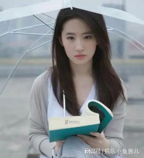 刘亦菲初中旧照曝光青涩美丽神仙姐姐果然是从小美到大