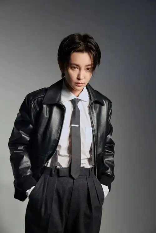 李冰冰短发新造型超帅气神仙颜值气场炸裂