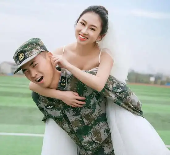 兵哥哥的情人节爱意满满