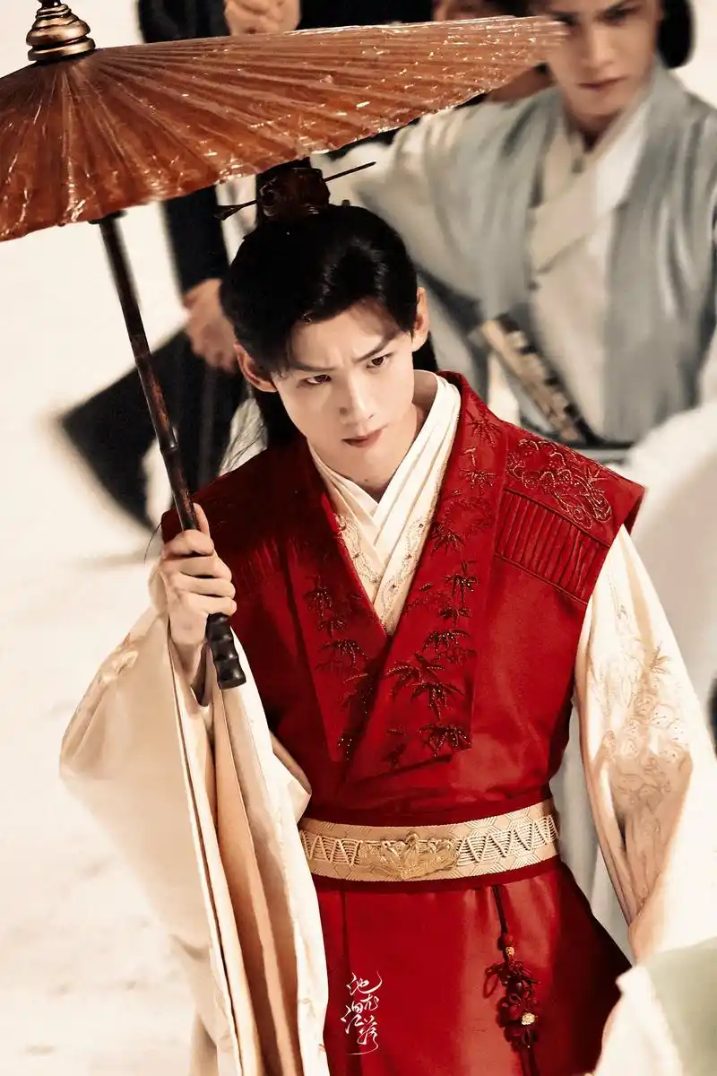 白敬亭 红衣古装太好看了吧