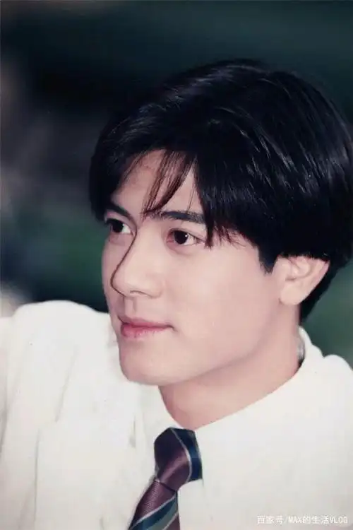 你们看过郭富城年轻时候的照片吗?真的相当帅呀!