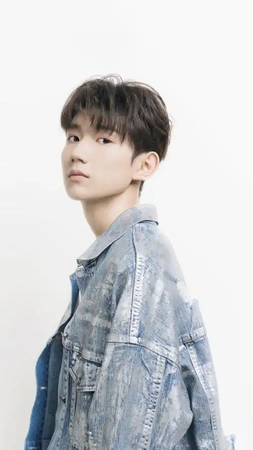 tfboys王源帅气写真 _ 图片网