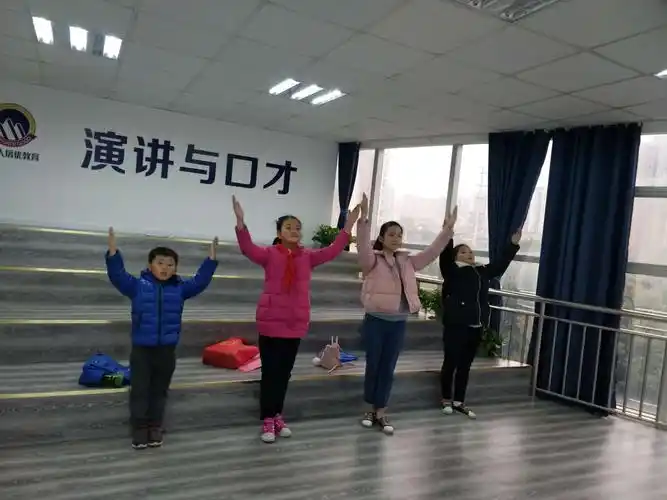 草木人演讲与口才――精专班