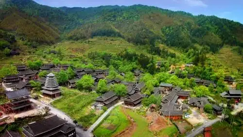 种糯,历史悠久,司马迁在《史记·货殖列传》记载"楚越之地,地广人稀