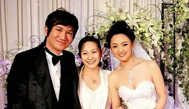 罗海琼:37岁嫁入豪门,42岁高龄产子,如今两个女儿已成她的骄傲