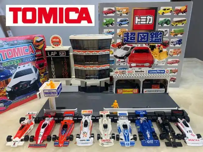 tomicaf1赛车场景