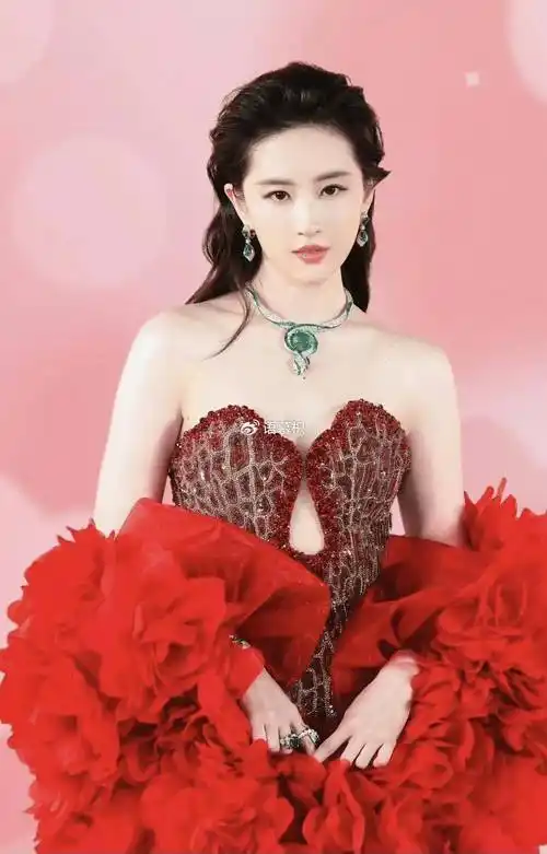 刘亦菲和飞天奖,整容女星和前夫,黄轩,刘诗诗,田曦薇,王源王俊凯