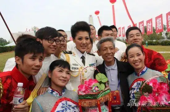 王喆携《发姑》主题曲亮相瑞金红诗会