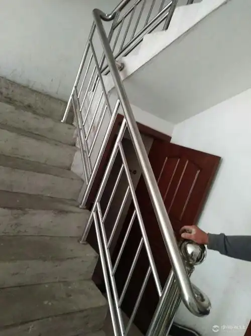 转让二手白锈钢楼梯扶手