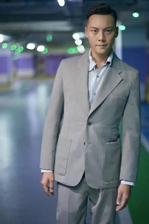 上游时尚|陈伟霆穿西装梳油头简约又帅气-上游新闻 汇聚向上的力量