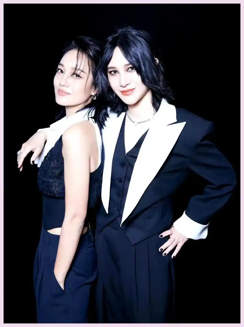 朱丹晒43岁庆生照,老公周一围出镜!尚雯婕晒合影送祝福