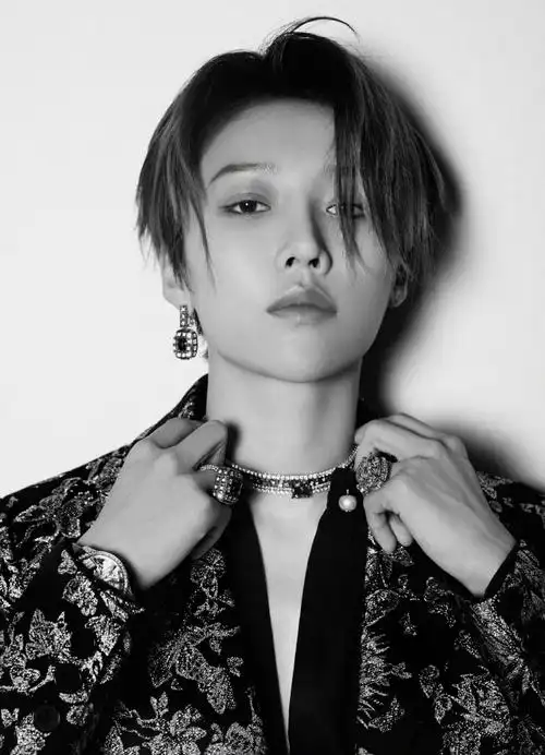 刘雨昕巴黎时装周##巴黎时装周