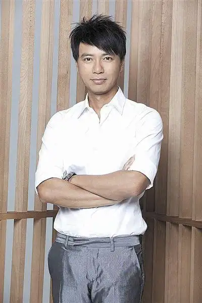 lee),1967年12月6日生于中国香港,籍贯广东新会崖西,华语流行乐男歌手