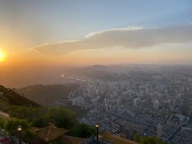 兰州日落拍摄地兰山公园