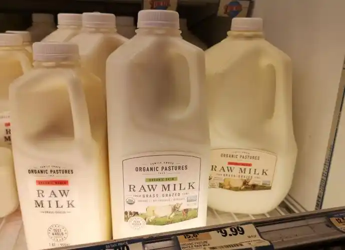 你爱喝哪一款牛奶揭秘隐藏在美国超市牛奶盒上的套路