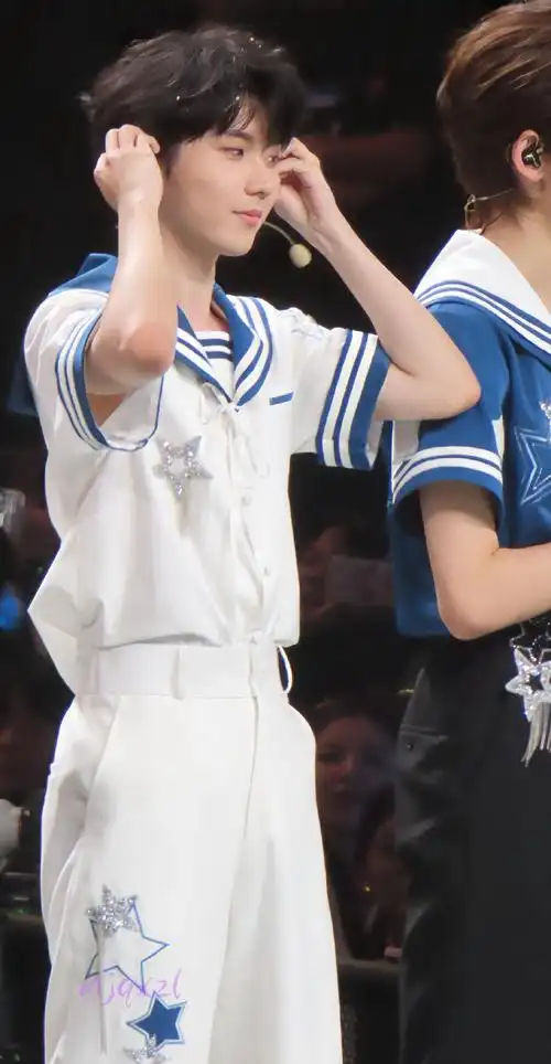 马嘉祺叁重楼暨出道四周年演唱会