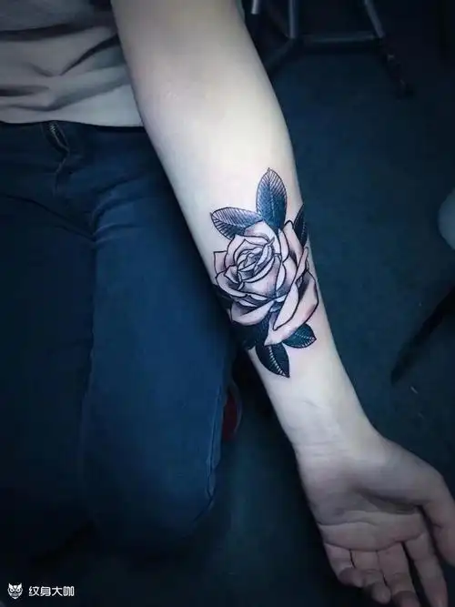 手腕玫瑰花_纹身图案手稿图片_首席 明哥的纹身作品集