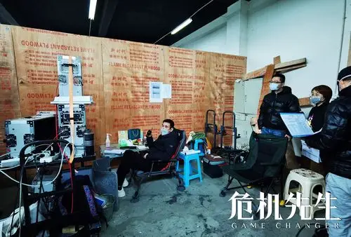 危机先生400人剧组隔离34日黄晓明带了好头儿