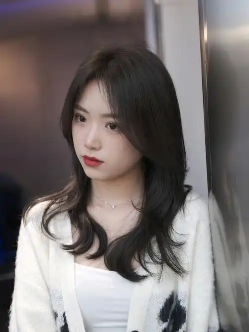 超级温柔的八字刘海